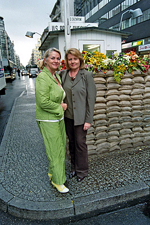 Ines Veith mit Jutta Fleck